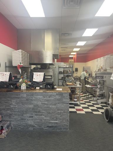 MIKE'S PIZZA